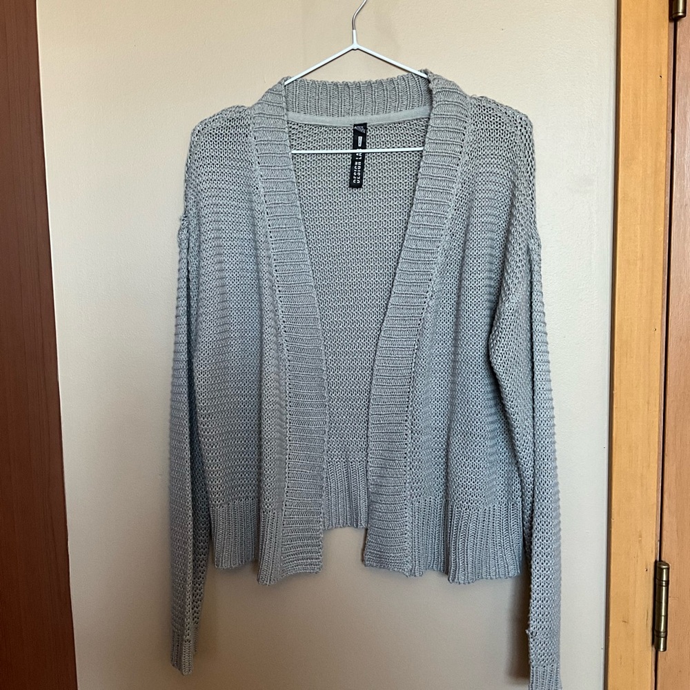 Design Lab Lord & Taylor | Grey Cardigan | Size XS but fits up to Large!